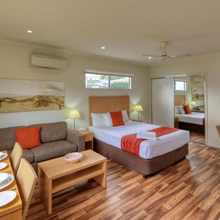 Chinchilla Motor Inn מראה חיצוני תמונה