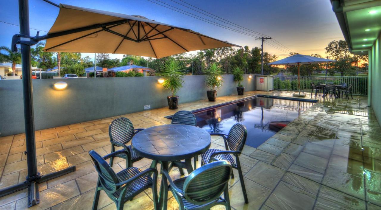 Chinchilla Motor Inn מראה חיצוני תמונה
