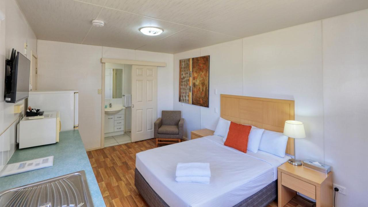 Chinchilla Motor Inn מראה חיצוני תמונה