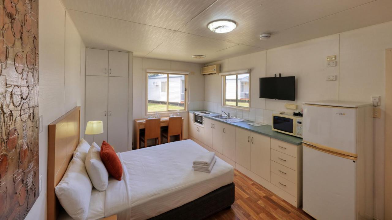 Chinchilla Motor Inn מראה חיצוני תמונה